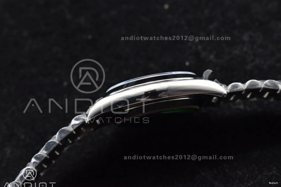 Gain A President DayDate 40 Crystal Bracelet 720 Unique On Dial Weight SS Blue Iced GSF 0709